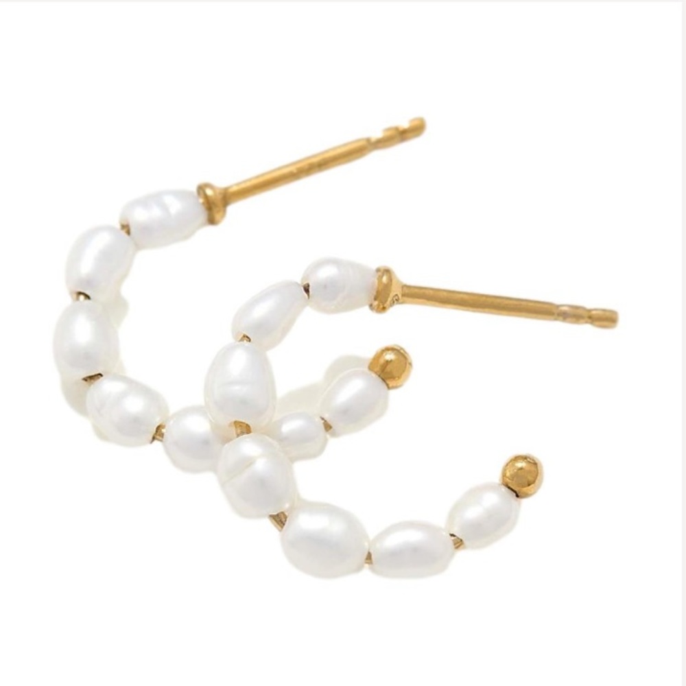 Pearl hoop Earrings